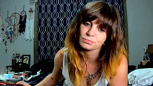 Snapshot of ZeelaXoXo chatting on 10, 10, 2025 ZeelaXoXo online show from 10, 10, 2025