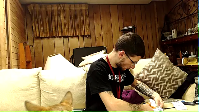 Snapshot of hungkubenski chatting on 2, 11, 2025 hungkubenski online show from 2, 11, 2025