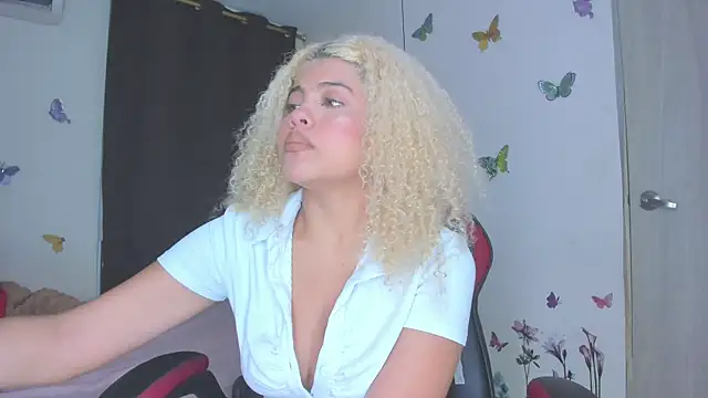 Snapshot of sofiacastillo01 chatting on 13, 1, 2026 sofiacastillo01 online show from 13, 1, 2026