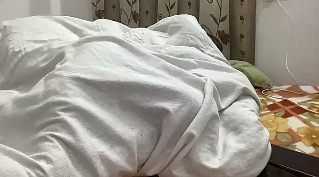 HORNY4UDESI online show from 30, 12, 2024