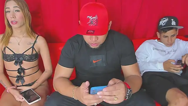 Snapshot of Extreme_Team8 chatting on 1, 2, 2025 Extreme Team8 online show from 1, 2, 2025