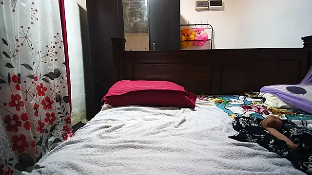 SriHotx online show from 21, 5, 2026