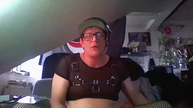Snapshot of Bigthroaterboy chatting on 4, 12, 2024 Bigthroaterboy online show from 4, 12, 2024