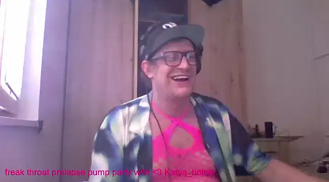 Snapshot of Bigthroaterboy chatting on 24, 1, 2025 Bigthroaterboy online show from 24, 1, 2025