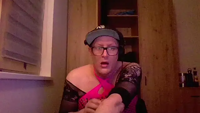 Snapshot of Bigthroaterboy chatting on 14, 2, 2025 Bigthroaterboy online show from 14, 2, 2025