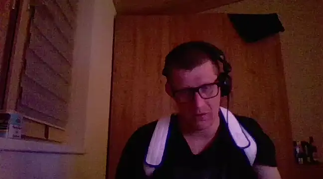Snapshot of Bigthroaterboy chatting on 2, 3, 2025 Bigthroaterboy online show from 2, 3, 2025