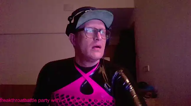 Snapshot of Bigthroaterboy chatting on 11, 3, 2025 Bigthroaterboy online show from 11, 3, 2025