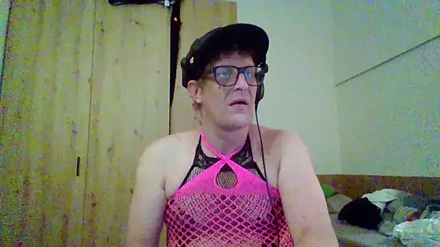 Snapshot of Bigthroaterboy chatting on 9, 9, 2025 Bigthroaterboy online show from 9, 9, 2025