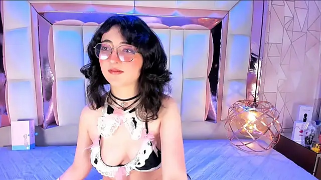 SaraMartini1 online show from 18, 10, 2025