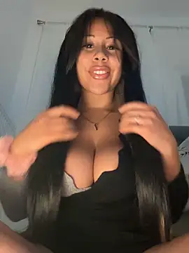 Snapshot of HaileyDiana chatting on 16, 4, 2026 HaileyDiana online show from 16, 4, 2026
