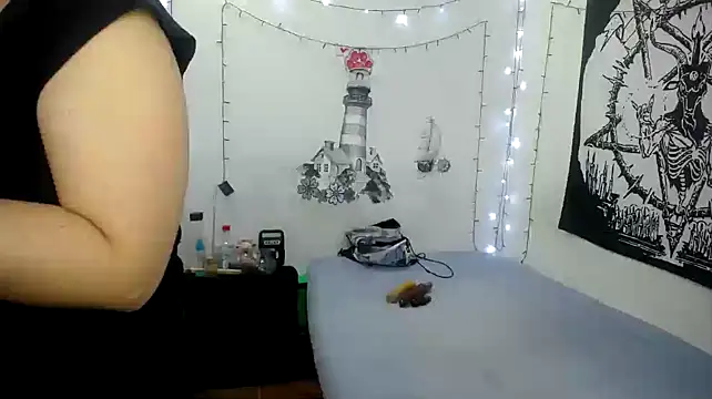 lili peach online show from 22, 1, 2025