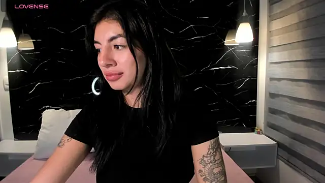 Snapshot of ANTONELLA__ROUSE_ chatting on 7, 12, 2024 ANTONELLA ROUSE online show from 7, 12, 2024