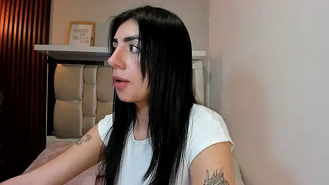 Snapshot of ANTONELLA__ROUSE_ chatting on 24, 2, 2025 ANTONELLA ROUSE online show from 24, 2, 2025