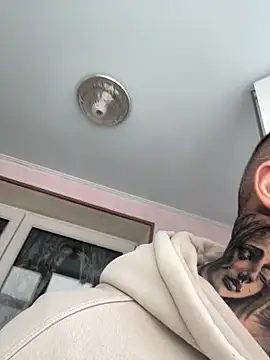 Snapshot of BadBoy_92 chatting on 18, 2, 2026 BadBoy 92 online show from 18, 2, 2026