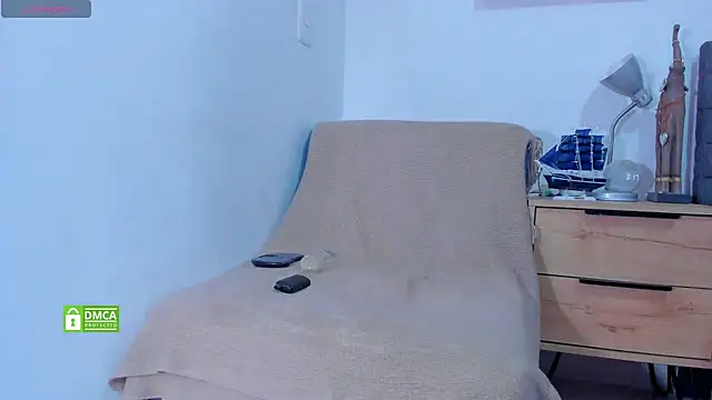 ROCKY REBEL online show from 4, 12, 2025