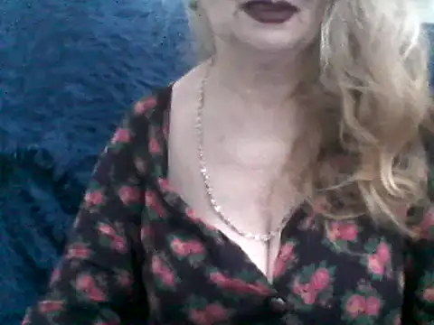 CarlyTreat online show from 12, 12, 2024