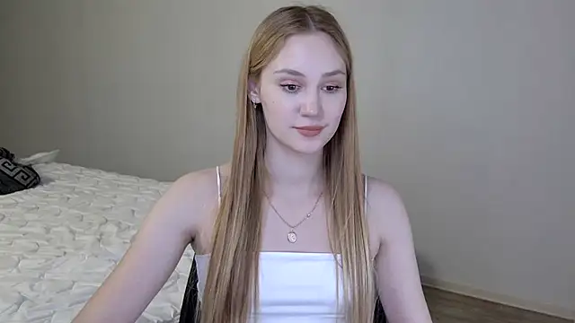 Layla001 online show from 15, 1, 2025
