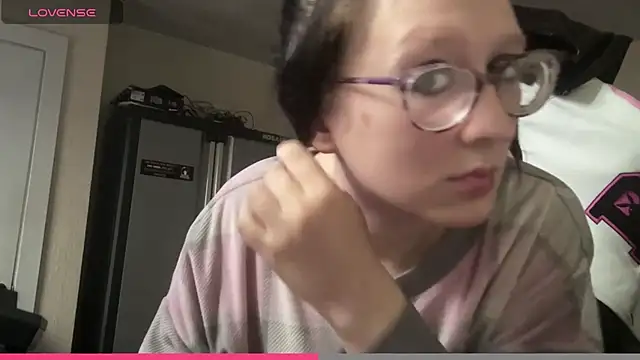 YandereDemon online show from 7, 10, 2025