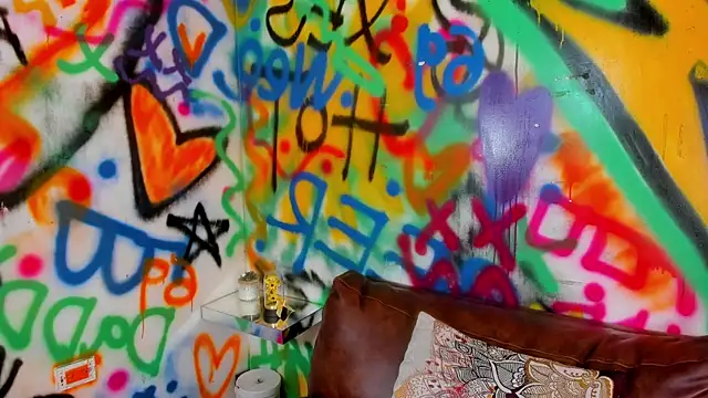 Liana Bernocchi online show from 7, 1, 2026