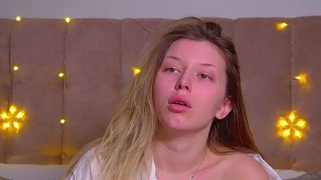 Snapshot of LiliaBianka chatting on 14, 1, 2025 LiliaBianka online show from 14, 1, 2025