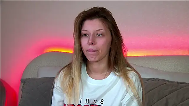 Snapshot of LiliaBianka chatting on 2, 2, 2025 LiliaBianka online show from 2, 2, 2025