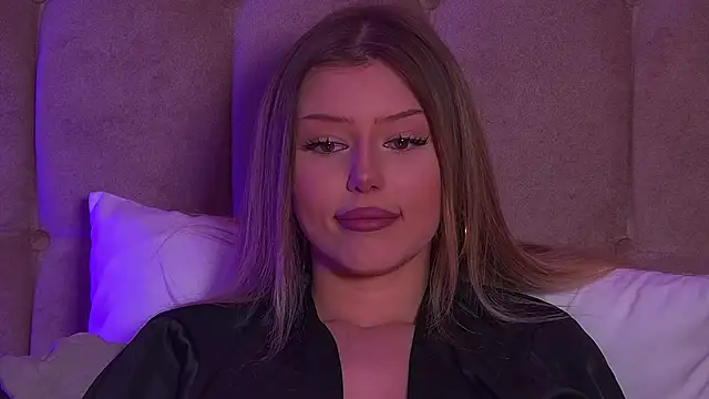 Snapshot of LiliaBianka chatting on 21, 2, 2025 LiliaBianka online show from 21, 2, 2025