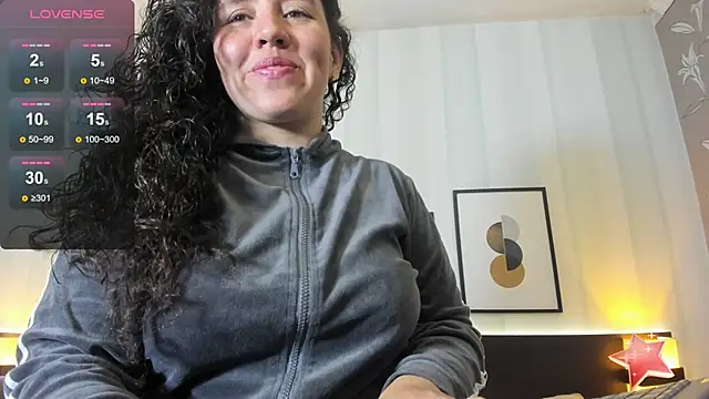 Snapshot of Valeria__soler chatting on 10, 1, 2025 Valeria soler online show from 10, 1, 2025