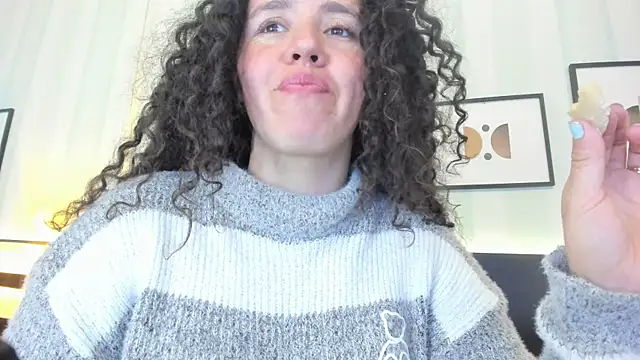 Snapshot of Valeria__soler chatting on 14, 1, 2025 Valeria soler online show from 14, 1, 2025