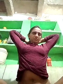 Snapshot of Baby__Shreya chatting on 15, 6, 2026 Baby Shreya online show from 15, 6, 2026