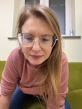 Snapshot of Vanilladreams chatting on 21, 2, 2026 Vanilladreams online show from 21, 2, 2026