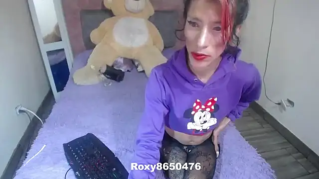 Snapshot of roxy_roxxan chatting on 9, 7, 2026 roxy roxxan online show from 9, 7, 2026