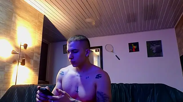 Snapshot of AsmodeoCox chatting on 4, 7, 2026 AsmodeoCox online show from 4, 7, 2026