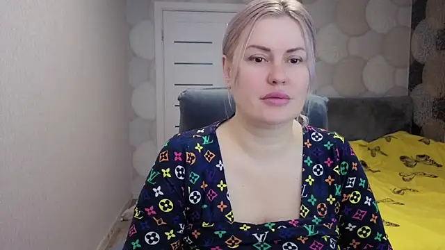 Snapshot of natusik chatting on 1, 4, 2026 natusik online show from 1, 4, 2026