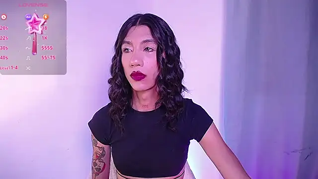 sofiaa grey  online show from 2, 12, 2024