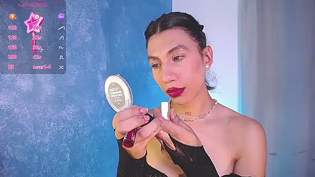 sofiaa grey  online show from 23, 12, 2024