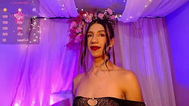 sofiaa grey  online show from 6, 3, 2025