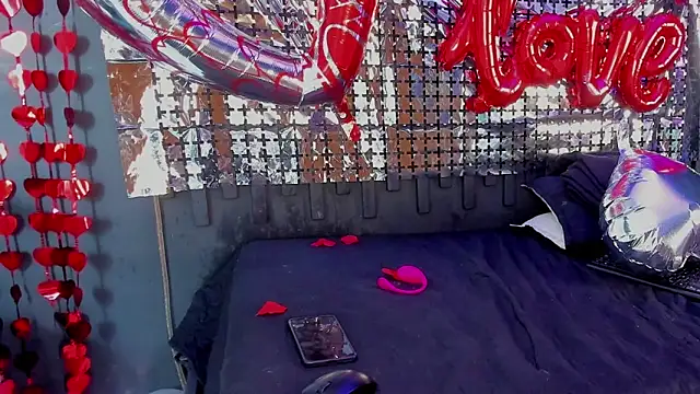 Snapshot of Shayla27 chatting on 14, 2, 2025 Shayla27 online show from 14, 2, 2025