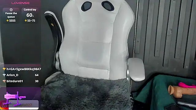 Snapshot of Shayla27 chatting on 18, 2, 2025 Shayla27 online show from 18, 2, 2025