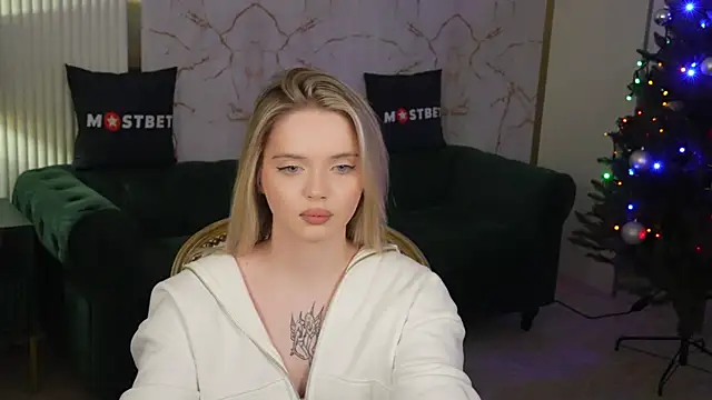 Cassy-Celestial  online show from 1, 12, 2024