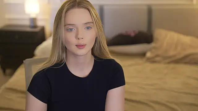 Snapshot of Cassy-Celestial_ chatting on 2, 11, 2025 Cassy-Celestial online show from 2, 11, 2025