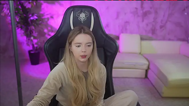 Snapshot of Cassy-Celestial_ chatting on 24, 11, 2025 Cassy-Celestial online show from 24, 11, 2025