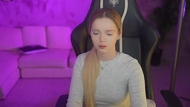 Snapshot of Cassy-Celestial_ chatting on 1, 12, 2025 Cassy-Celestial online show from 1, 12, 2025