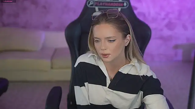 Cassy-Celestial  online show from 12, 5, 2026