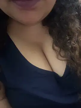 Snapshot of Snehameoww@xh chatting on 8, 11, 2025 Snehameowwxh online show from 8, 11, 2025