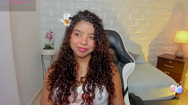 aurora rodriguez online show from 25, 10, 2025