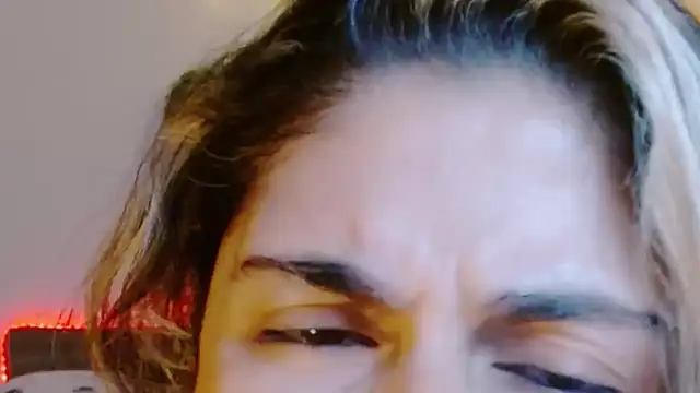 Snapshot of Juliietha_servas chatting on 17, 1, 2026 Juliietha servas online show from 17, 1, 2026