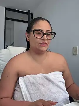 Snapshot of Sol_biglips chatting on 17, 3, 2025 Sol biglips online show from 17, 3, 2025