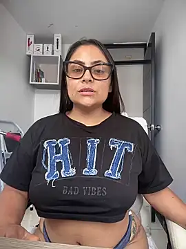 Snapshot of Sol_biglips chatting on 18, 3, 2025 Sol biglips online show from 18, 3, 2025