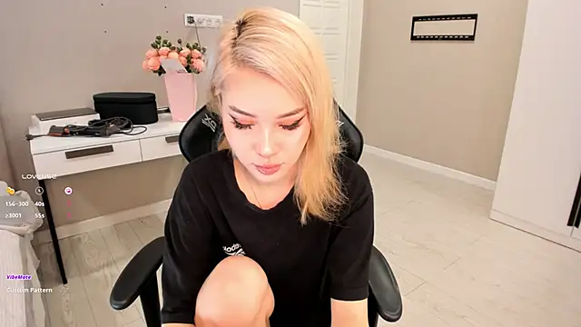 aya shy online show from 24, 2, 2025