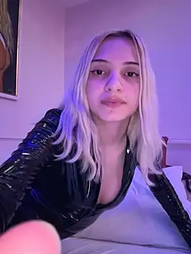 Snapshot of Alice_Lima chatting on 8, 5, 2026 Alice Lima online show from 8, 5, 2026